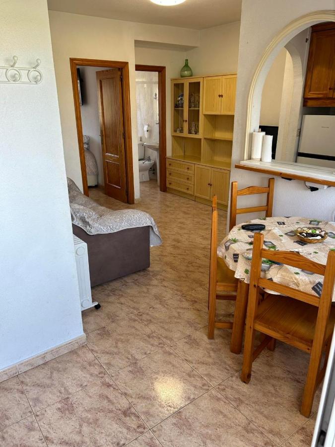 Apartament Mariha Torrevieja Exterior photo