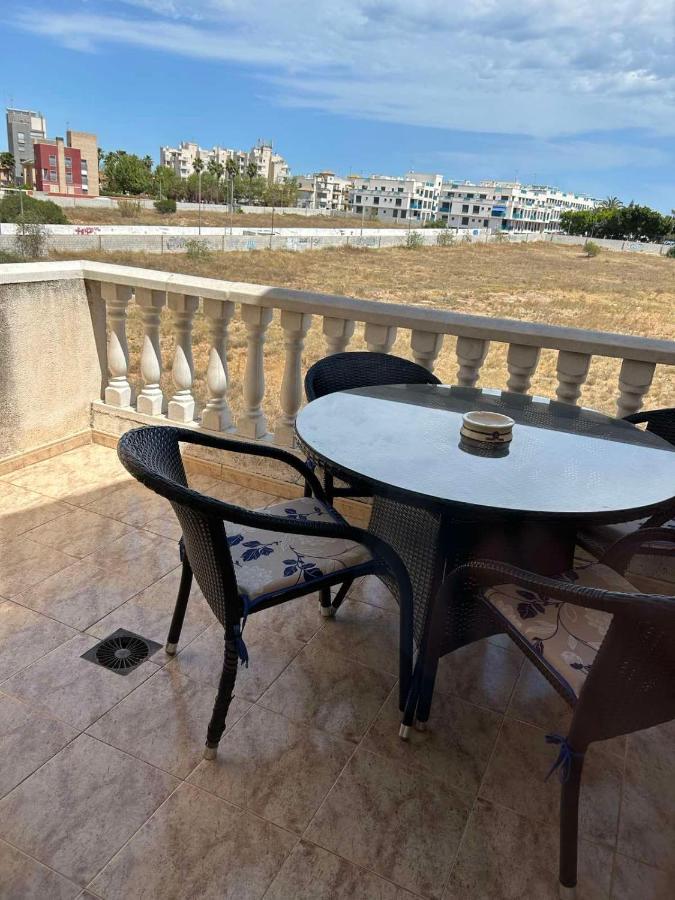 Apartament Mariha Torrevieja Exterior photo