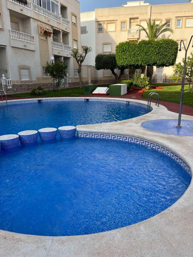 Apartament Mariha Torrevieja Exterior photo